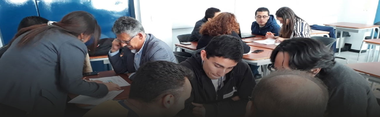 La ANLA capacitó a profesionales de la Aerocivil
