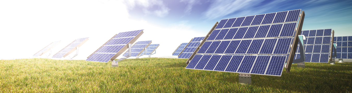 Paneles Solares en campo abierto